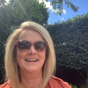 Meet your Posher, Alison